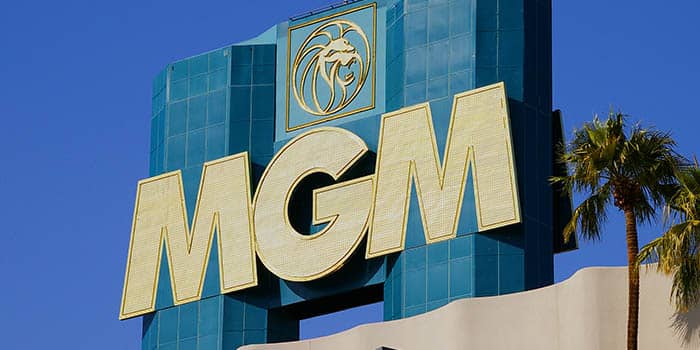 MGM Resorts ปิดบริการเดสก์คอนซิเยอร์แบบเจอาร์ที่คาสิโนบนถนนสตริปในระบบแบบเดิม