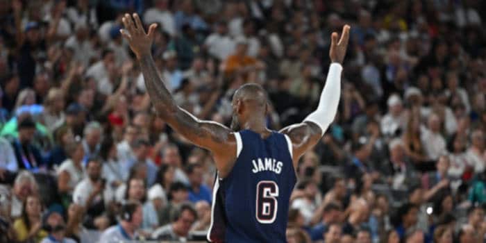 นักพนันเสี่ยง $884,000 บน LeBron James เพื่อทำประตู 10+ คะแนน และชนะการเดิมพัน